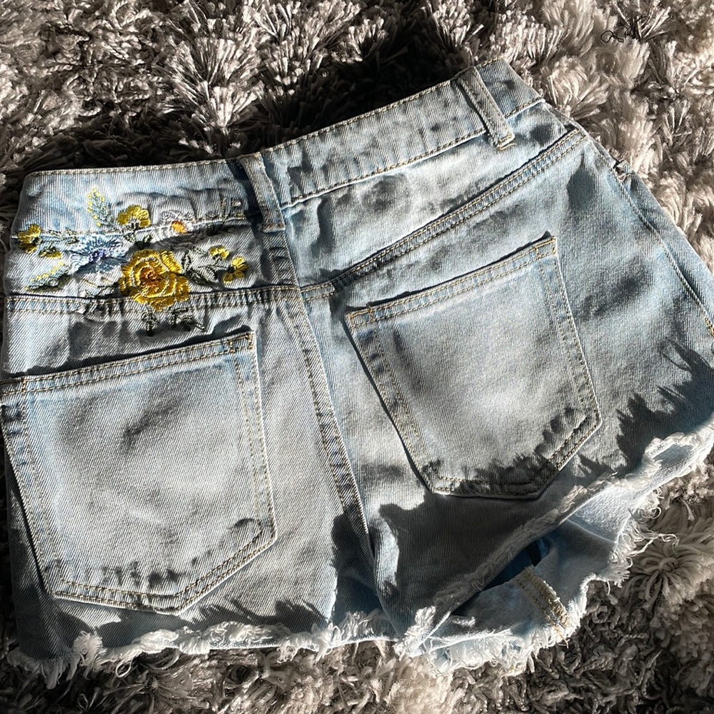 Forever 21 Small Jean Short